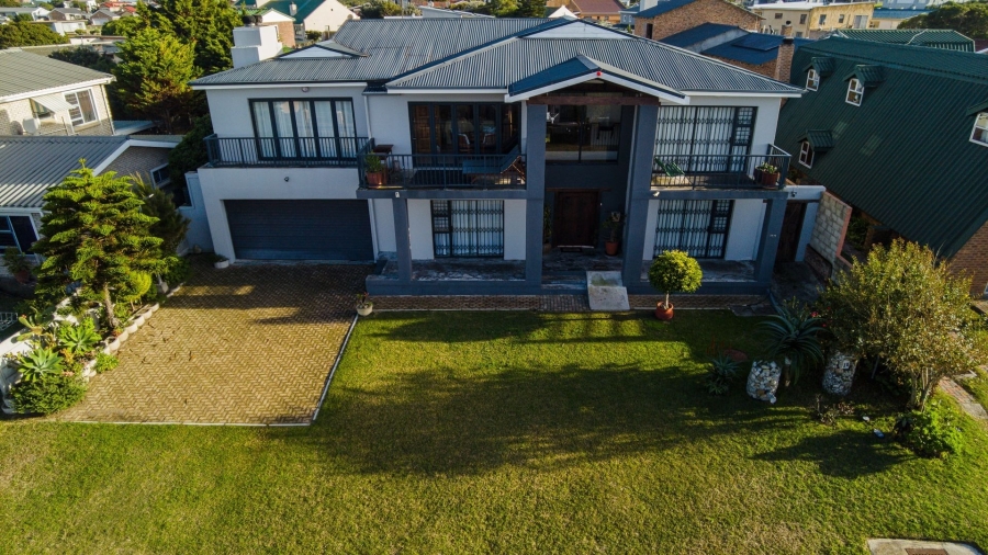 6 Bedroom Property for Sale in Franskraal Western Cape